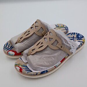 Naturalizer SOUL, Janice Sandal, Bone Palm Print, Women's Size 9.5